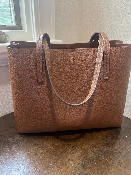 Tory Burch Handbags - Authentic Tory Burch Women's Blake Small Tote Bag